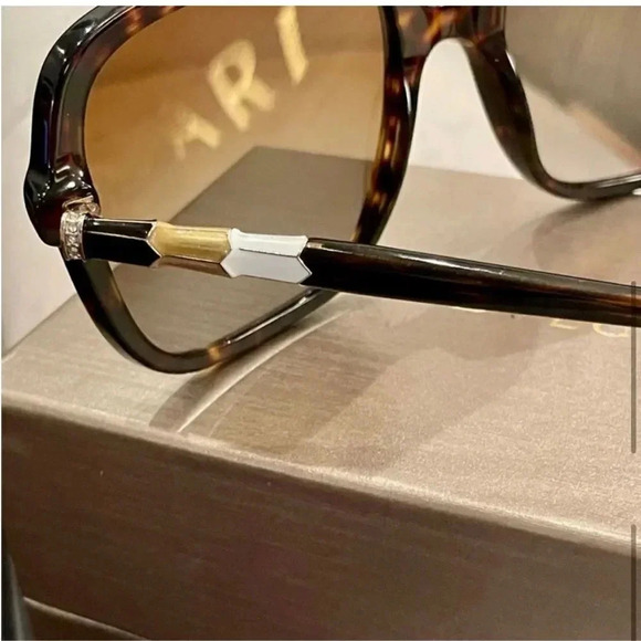 NIB AUTHENTIC BVLGARI 504/T5 - HAVANA-POLAR BROWN GRADIENT
OVERSIZED SUNNIES - Picture 4 of 13